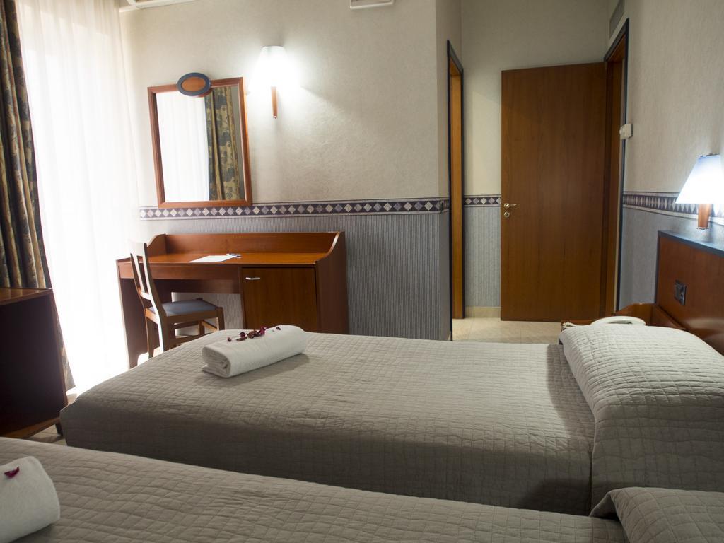 Hotel Kroma 3*