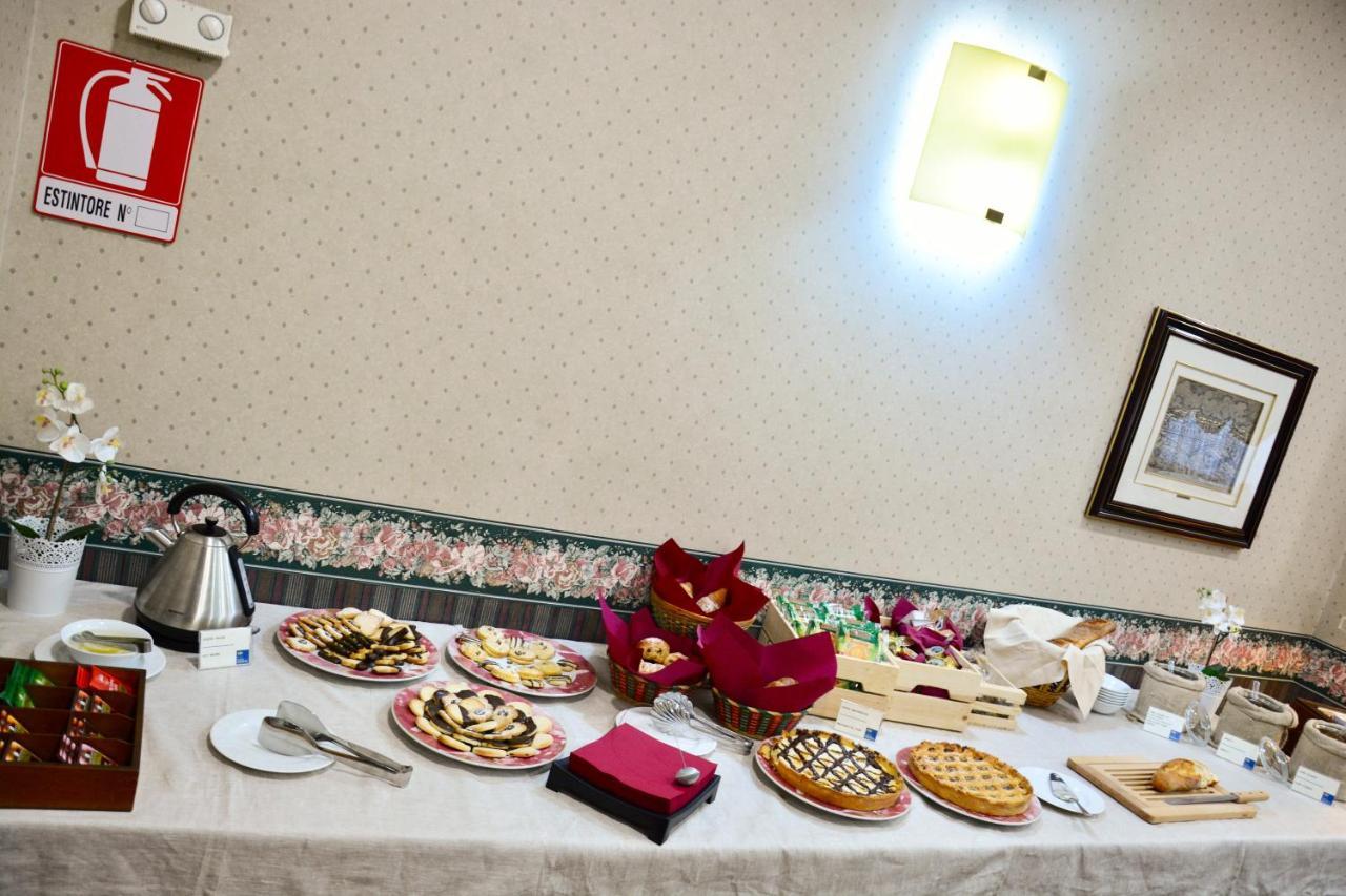 Kroma Hotel 3*